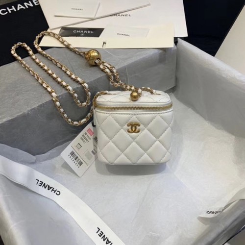 Chanel Original Pequeño bolso clásico con caja de cadena AP1447 blanco
