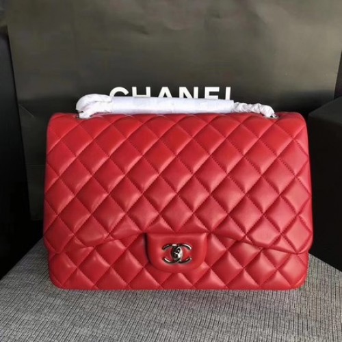 Chanel Maxi Quilted Classic Flap Bolso Piel de oveja roja A58601 Plata