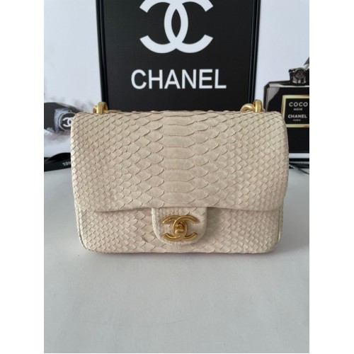 Chanel BOLSO PEQUEÑO CON SOLAPA Piel de serpiente Metal dorado AS3214 Beige