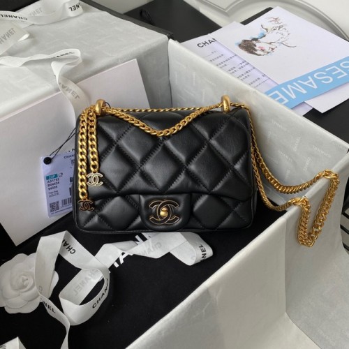Chanel SMALL Lambskin FLAP BAG AS1792 negro