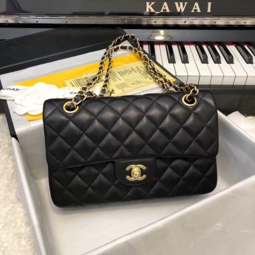Chanel Bolso clásico pequeño Piel de oveja Metal dorado A01113 negro