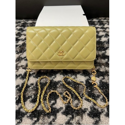 Chanel CARTERA CON CADENA AP3035 verde
