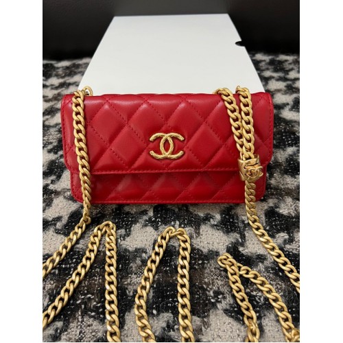 Chanel CARTERA CON CADENA Piel de cordero Metal dorado 68107 rojo