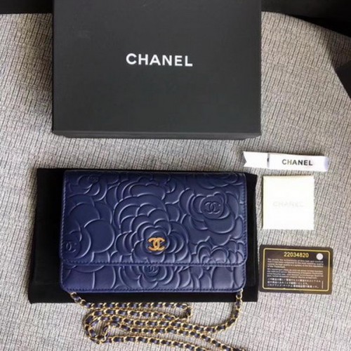 Chanel WOC Bolso mini con solapa de piel de camelia azul A33814 Dorado