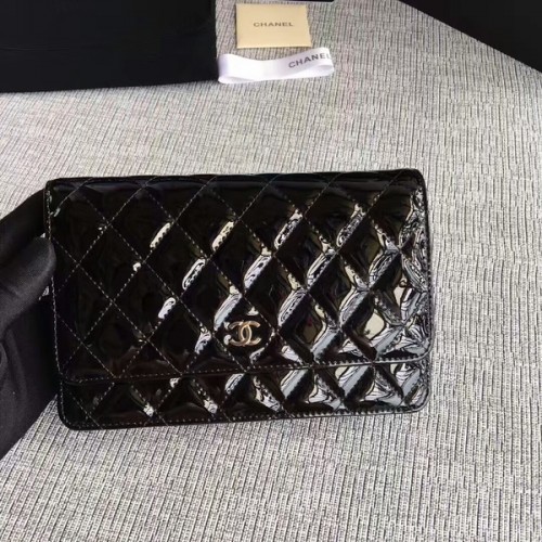 Chanel WOC Flap Bag Charol A33814C Negro