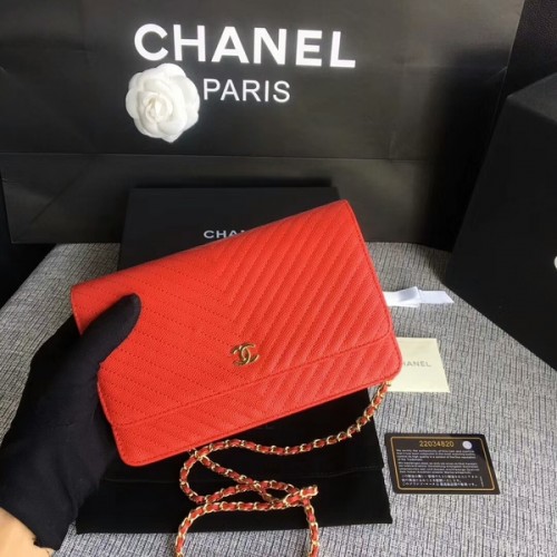 Chanel WOC Bolso de hombro con solapa Piel de becerro roja A33814 Oro