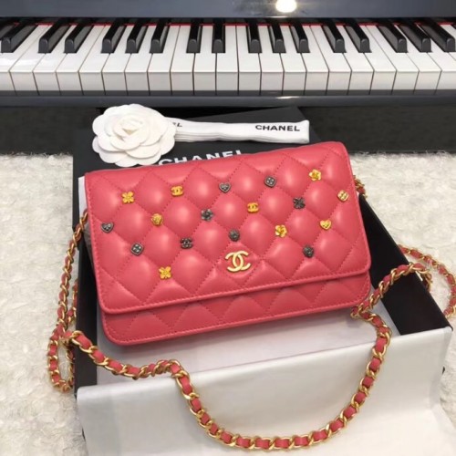 Chanel Cartera con cadena Piel de cordero Metal dorado A81618 Rojo