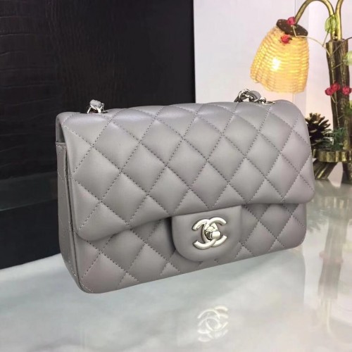 Bolso con solapa Chanel Gris A1116 Plata
