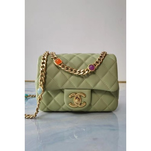 Bolso con solapa Chanel Piel de cordero Resina Metal dorado AS2379 verde claro