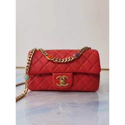 Bolso con solapa Chanel Piel de cordero Resina Metal dorado AS2380 rojo