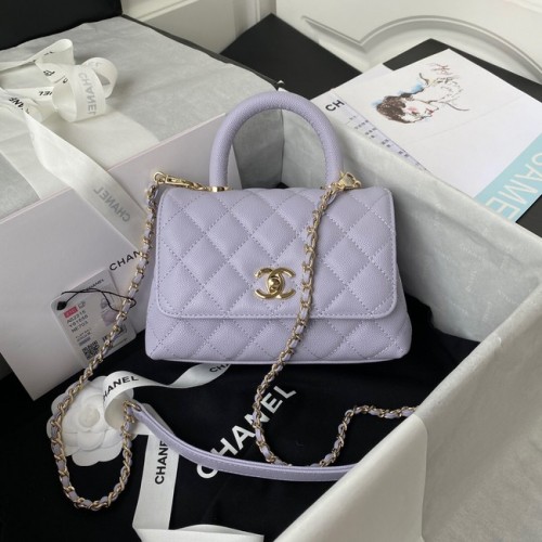 Bolso Chanel con solapa y asa superior Piel de becerro granulada-Metal dorado AS2215 violeta claro