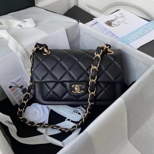 Bolso de hombro Chanel en piel AS2798 negro