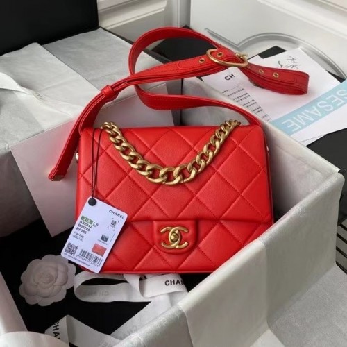 Bolso de hombro Chanel en piel AS2842 rojo