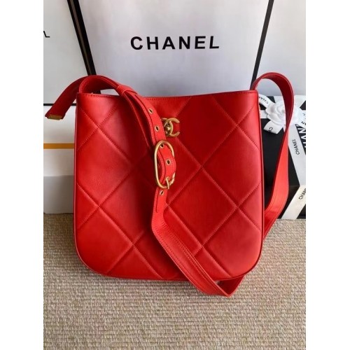 Bolso de hombro Chanel en piel AS2844 rojo