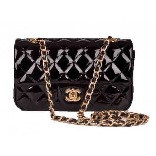 Chanel mini bolso clásico con solapa charol negro 1117 oro