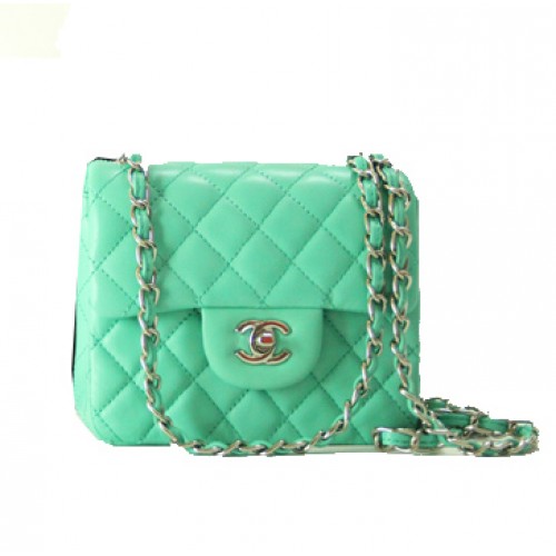 Chanel mini bolso clásico con solapa cuero verde 1115 cadena de plata
