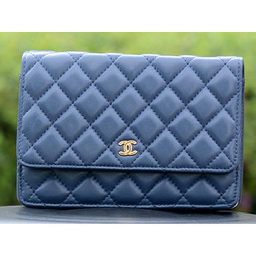 Chanel mini bolsos con solapa azul piel de oveja cuero A33814 oro
