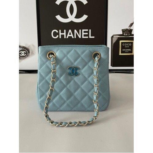 Bolso de hombro mini Chanel Piel de becerro granulada y metal dorado AB3176 azul
