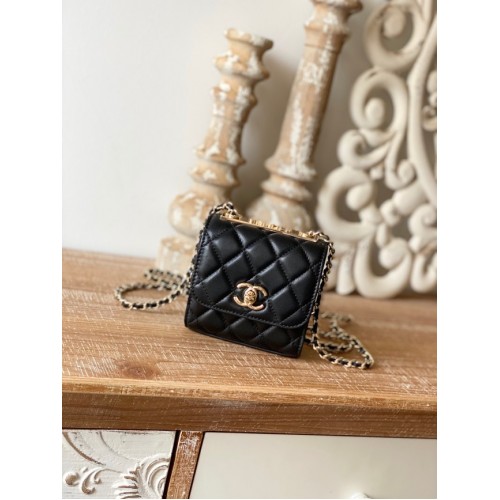 Bolso de hombro Chanel mini Piel de cordero Metal dorado 88631 negro