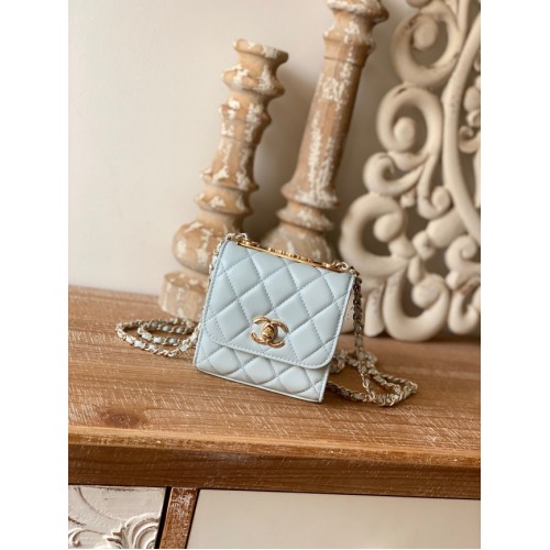 Bolso de hombro mini Chanel Piel de cordero Metal dorado 88631 azul cielo