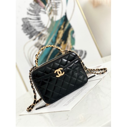 Bolso de hombro Chanel mini Piel de cordero Metal dorado AS2179 negro