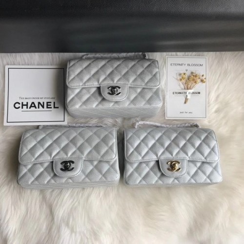 Bolso mini con solapa Chanel Piel de becerro granulada A1116 plata