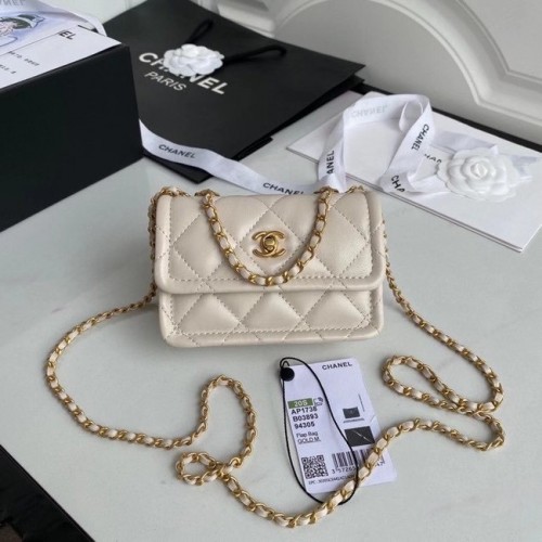 Bolso mini solapa Chanel Piel de cordero Metal dorado AP1738 Beige