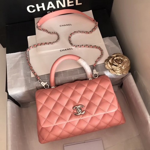 Bolso con solapa de cuero Caviar original de Chanel con asa superior A92290 rosa y metal plateado