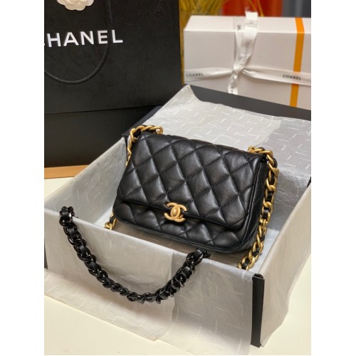 Bolso de hombro pequeño Chanel Piel de cordero y metal dorado AS3206 negro