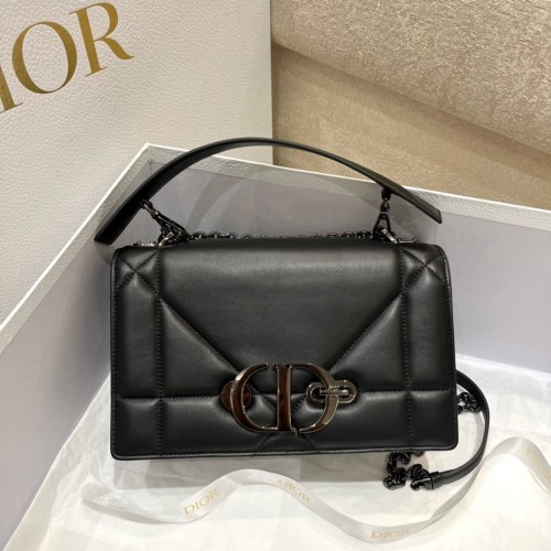 POUCH DIOR 30 MONTAIGNE CON BANDOLERA Y ASA S32698 NEGRO