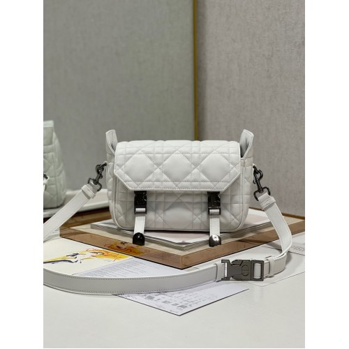 BOBBY BAG DIOR cuero 6619 blanco