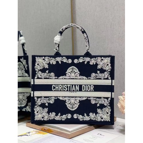 DIOR BOOK TOTE Bordado C1211L