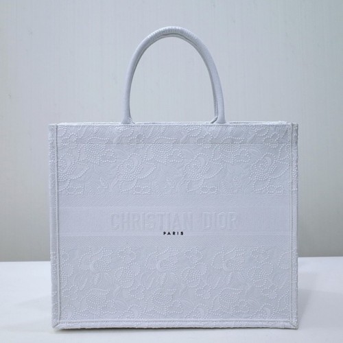 DIOR BOOK TOTE Bordado C1286-33 blanco