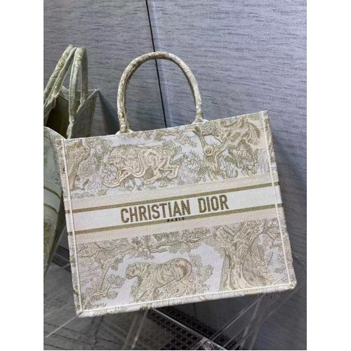 DIOR BOOK TOTE Bordado C1286-8 crema