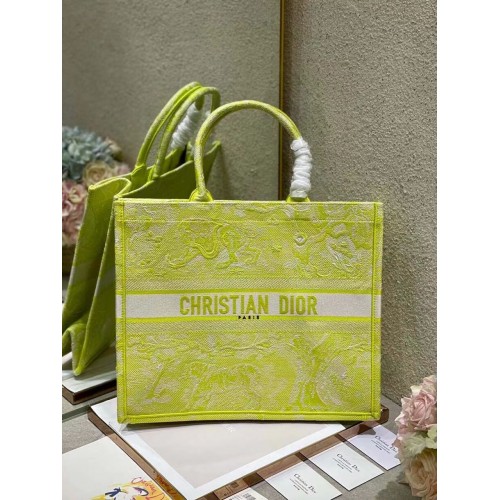 DIOR BOOK TOTE Lime Toile de Jouy Bordado inverso M1286ZR