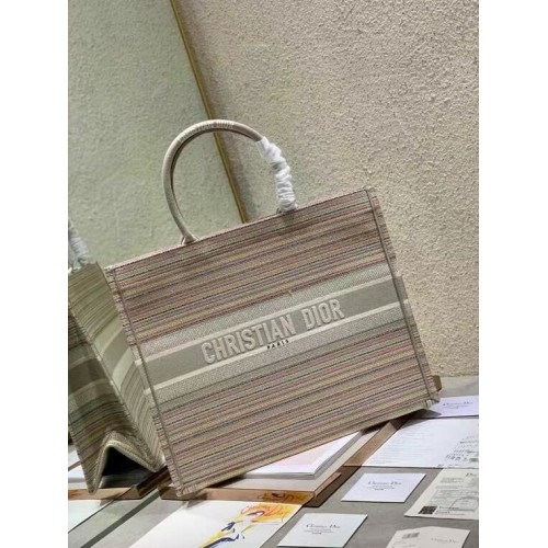 DIOR BOOK TOTE Multicolor Rayas Bordado Referencia M1286