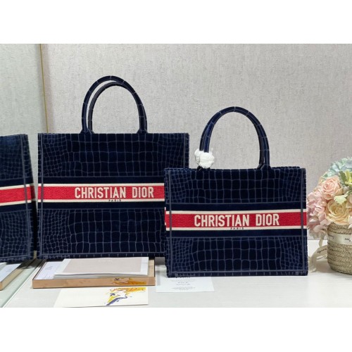 DIOR BOOK TOTE Terciopelo Estampado de cocodrilo M1286 Azul oscuro