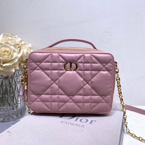 BOLSO CAJA DIOR CARO CON CADENA Latte Piel de becerro macrocannage acolchada S5140UNG rosa