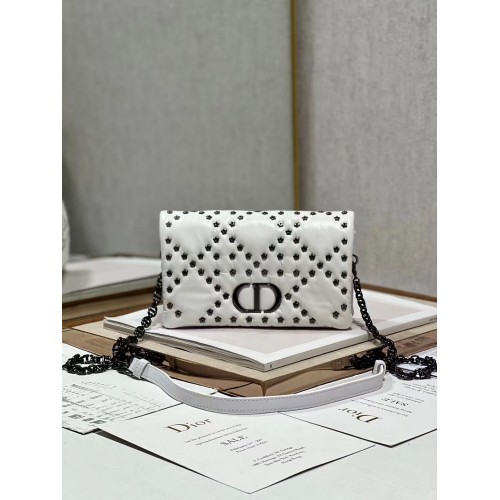 ESTUCHE DIOR CARO MACROCANNAGE Piel de becerro Latte Macrocannage con motivo de estrella S5135UNH