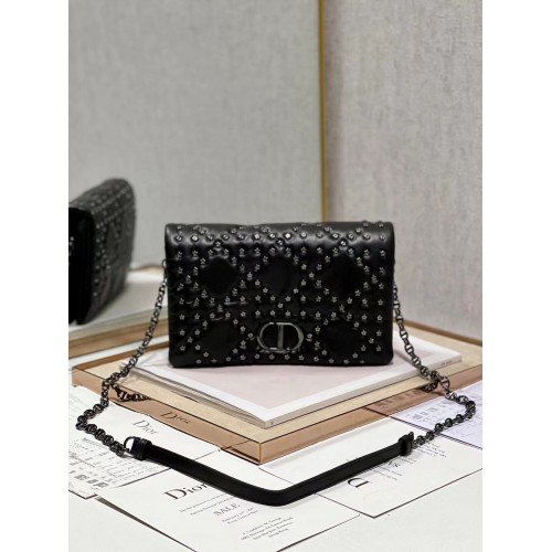 ESTUCHE DIOR CARO MACROCANNAGE Piel de becerro Macrocannage con motivo de estrella S5135BB negro