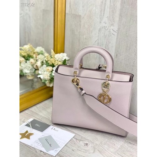BOLSO LADY DIOR Piel de cordero Cannage degradada M0584 rosa claro