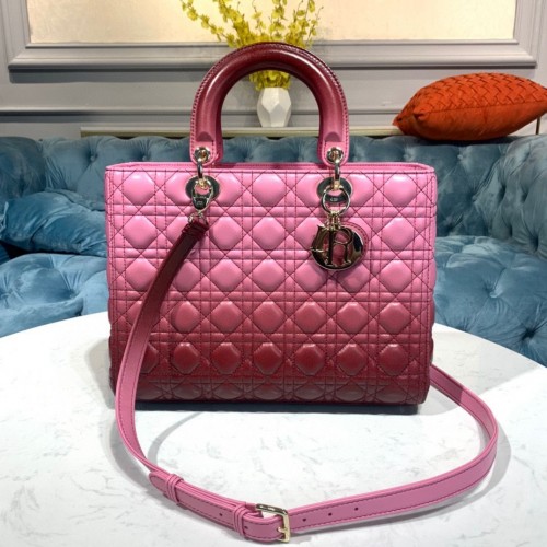 BOLSO DE SEÑORA DIOR Piel de cordero Cannage rosa degradada M0567 Rosa
