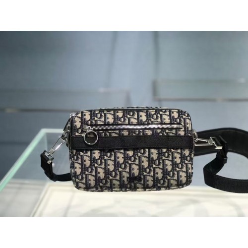 BOBBY PEQUEÑO DIOR Bordado C0992 negro