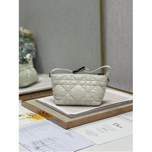 Bolsos de hombro DIOR de piel S5553 blanco