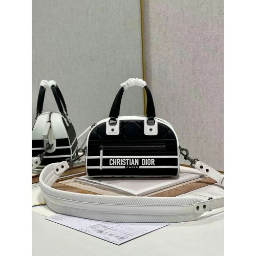 Bolso tote DIOR mediano de piel grabada C9178A negro