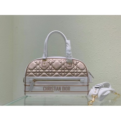 Bolso tote mediano DIOR de piel C9189 dorado