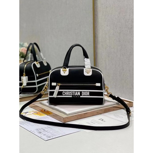 Bolso tote mediano DIOR de piel C9200 negro