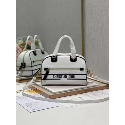 Bolso tote mediano DIOR de piel C9200 blanco