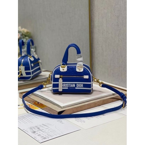 Bolso tote pequeño DIOR de piel grabada C9201 azul