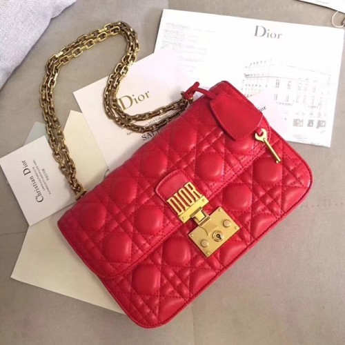BOLSO CON SOLAPA DIORADDICT DE PIEL DE CORDERO CANNAGE ROJA M5818